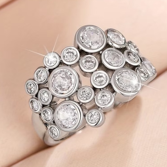 Anthropologie Jewelry - Anthropologie Silver Multi-Dot Crystal Cluster Ring